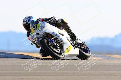 media/Jan-08-2022-SoCal Trackdays (Sat) [[1ec2777125]]/Turn 9 (125pm)/